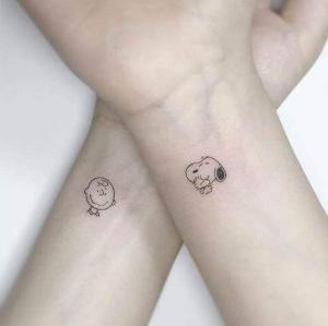 tatuaje pequeño para amigos