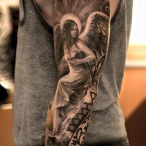 tatuajes realistas de angeles