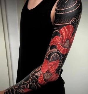 tatuaje en el brazo japones
