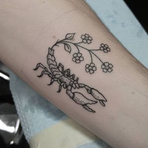 imagen de tatuajes de escorpiones
