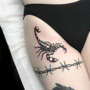 tatuaje de escorpion para mujer
