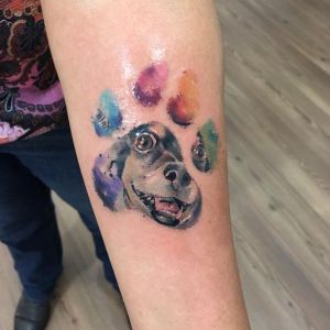 tatuajes chulos de huellas de perro