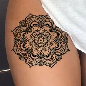 tatuaje de mandala para mujer