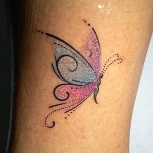 los tatuajes de mariposas mas femeninos