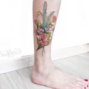 los tatuajes mas lindos en la pierna