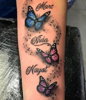 tatuajes de nombres y mariposas