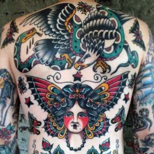 tatuajes en la espalda old school
