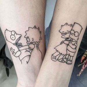 tatuaje pareja simpson