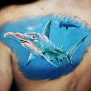 tattoo realista de tiburon